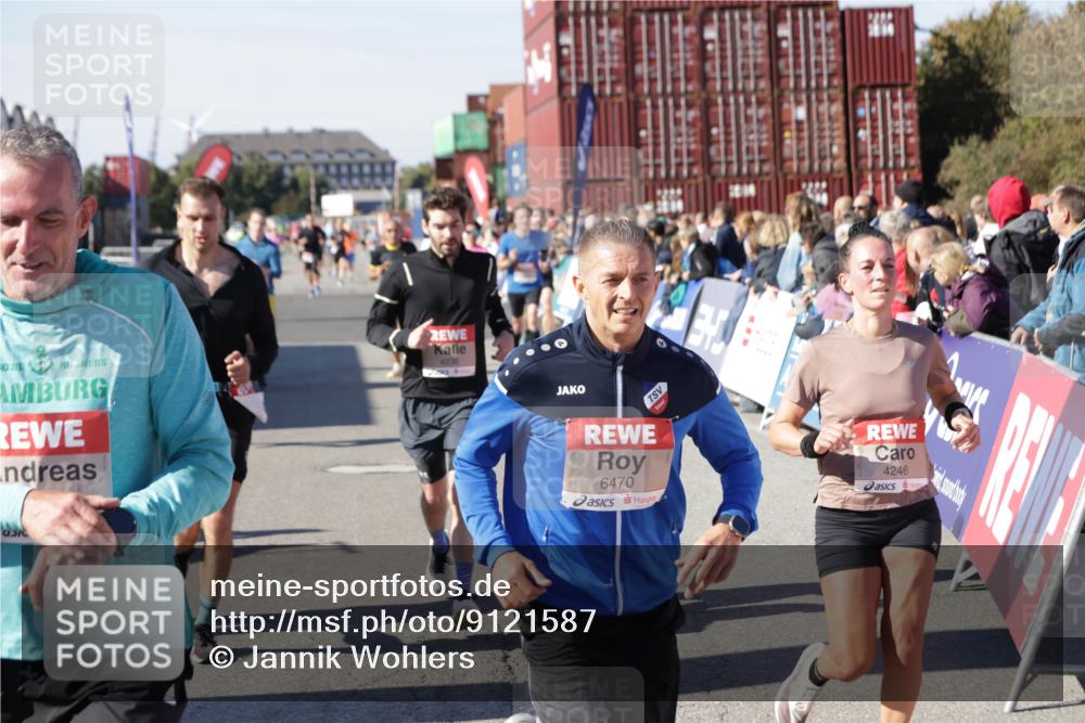 03.10.2025 - Köhlbrandbrückenlauf Jannik Wohlers http://msf.ph/oto/9121587 03.10.2025 13:04:45 Ziel 4022, 4061, 4236, 4246, 4247, 4303, 4449, 4713, 4724, 4831, 5849, 5948, 5968, 6268, 6470, 6716 meine-sportfotos.de