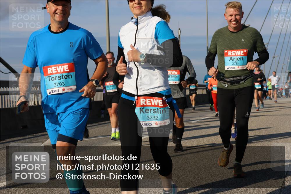 03.10.2025 - Köhlbrandbrückenlauf Strokosch-Dieckow http://msf.ph/oto/9121635 03.10.2025 09:57:26 Position 2 3703, 3232, 2783, 2784, 6 meine-sportfotos.de