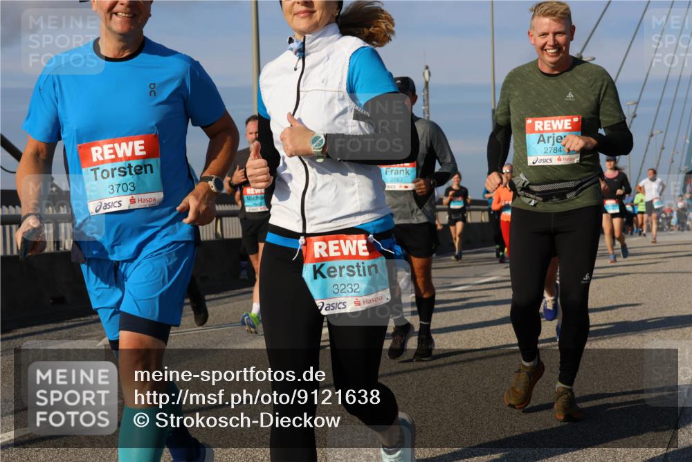 03.10.2025 - Köhlbrandbrückenlauf Strokosch-Dieckow http://msf.ph/oto/9121638 03.10.2025 09:57:26 Position 2 3703, 2783, 2784, 3232, 6 meine-sportfotos.de