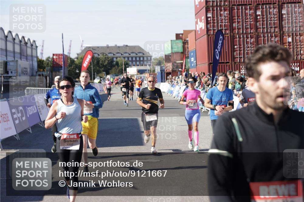 03.10.2025 - Köhlbrandbrückenlauf Jannik Wohlers http://msf.ph/oto/9121667 03.10.2025 13:04:47 Ziel 4022, 4061, 4236, 4246, 4247, 4303, 4449, 4724, 4831, 5849, 5948, 5968, 6268, 6470, 6716 meine-sportfotos.de