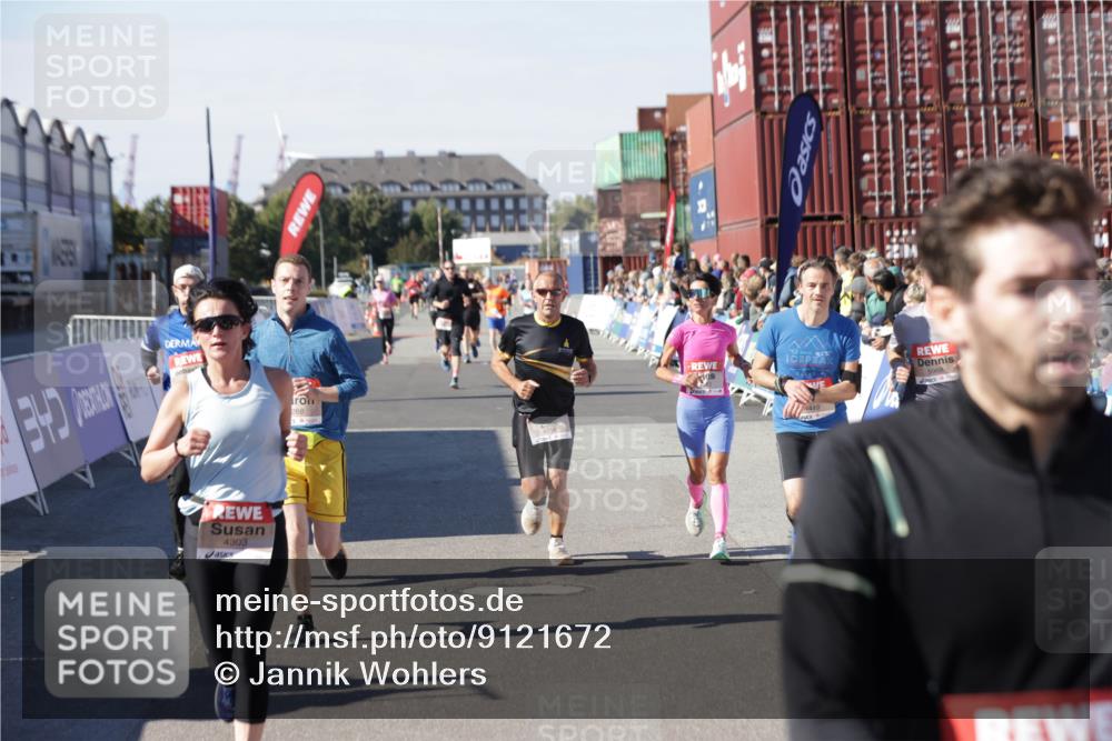 03.10.2025 - Köhlbrandbrückenlauf Jannik Wohlers http://msf.ph/oto/9121672 03.10.2025 13:04:47 Ziel 4022, 4061, 4236, 4246, 4247, 4303, 4449, 4724, 4831, 5849, 5948, 5968, 6268, 6470, 6716 meine-sportfotos.de