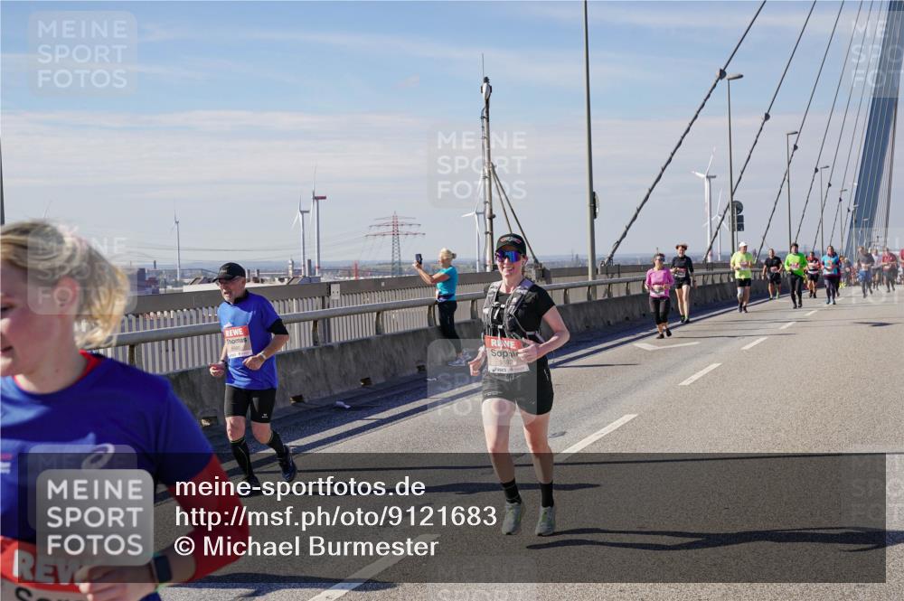 03.10.2025 - Köhlbrandbrückenlauf Michael Burmester http://msf.ph/oto/9121683 03.10.2025 13:03:25 Position 2  meine-sportfotos.de