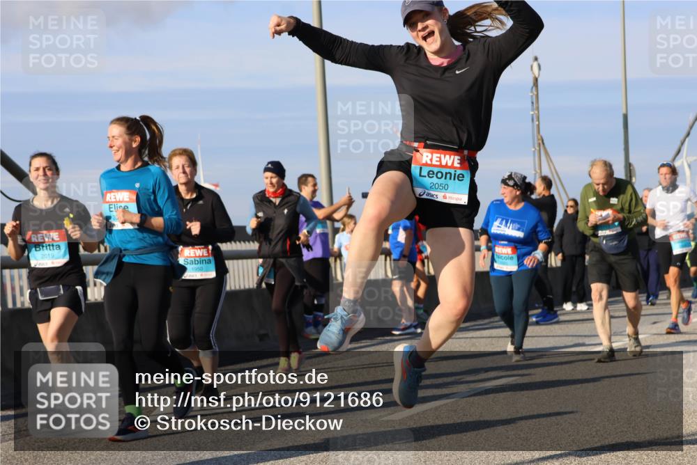03.10.2025 - Köhlbrandbrückenlauf Strokosch-Dieckow http://msf.ph/oto/9121686 03.10.2025 09:57:32 Position 2 2019, 1950, 2050 meine-sportfotos.de