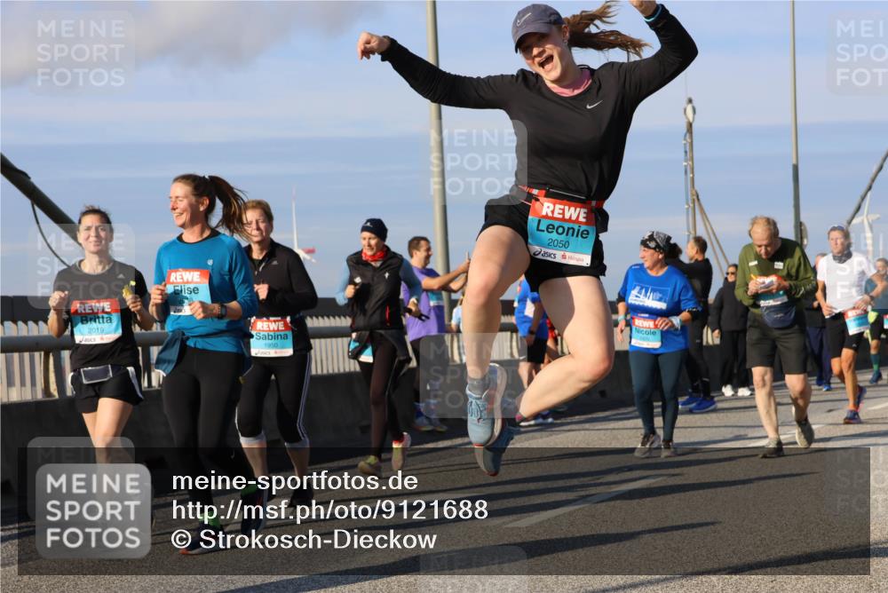 03.10.2025 - Köhlbrandbrückenlauf Strokosch-Dieckow http://msf.ph/oto/9121688 03.10.2025 09:57:32 Position 2 2019, 1950, 2050 meine-sportfotos.de