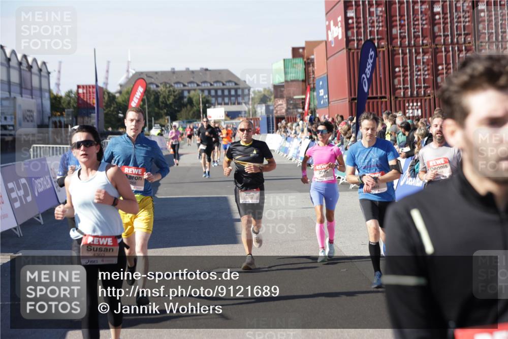 03.10.2025 - Köhlbrandbrückenlauf Jannik Wohlers http://msf.ph/oto/9121689 03.10.2025 13:04:47 Ziel 4022, 4061, 4236, 4246, 4247, 4303, 4449, 4724, 4831, 5849, 5948, 5968, 6268, 6470, 6716 meine-sportfotos.de