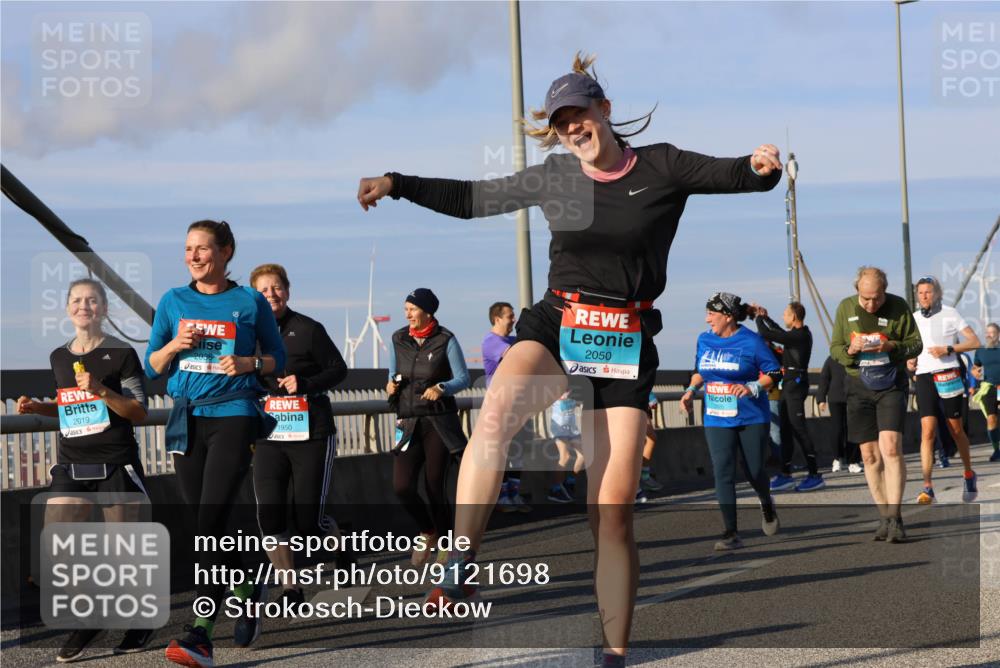03.10.2025 - Köhlbrandbrückenlauf Strokosch-Dieckow http://msf.ph/oto/9121698 03.10.2025 09:57:32 Position 2 2019, 2036, 1950, 2050 meine-sportfotos.de