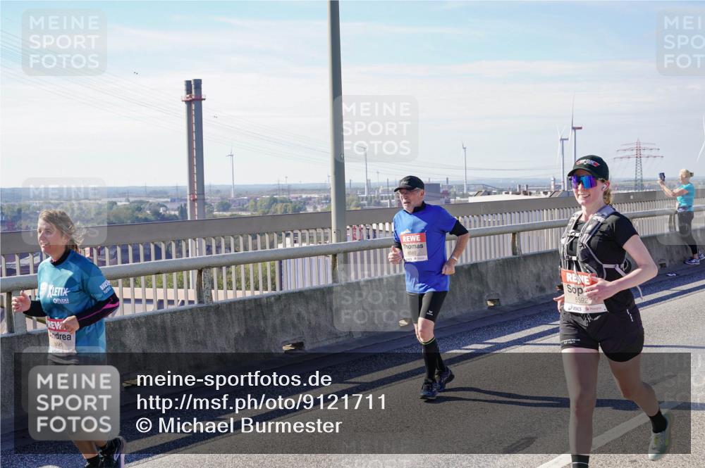 03.10.2025 - Köhlbrandbrückenlauf Michael Burmester http://msf.ph/oto/9121711 03.10.2025 13:03:25 Position 2 6560, 5592 meine-sportfotos.de