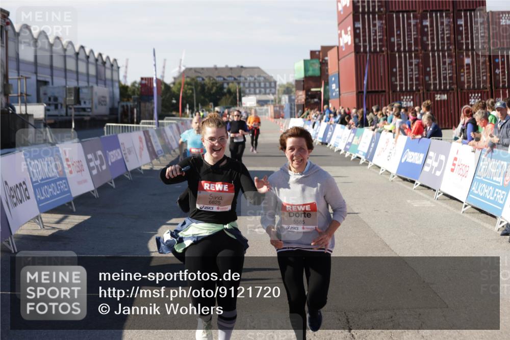 03.10.2025 - Köhlbrandbrückenlauf Jannik Wohlers http://msf.ph/oto/9121720 03.10.2025 13:36:40 Ziel 4735, 4974, 5199, 5278, 5585, 5767, 6023, 6825 meine-sportfotos.de