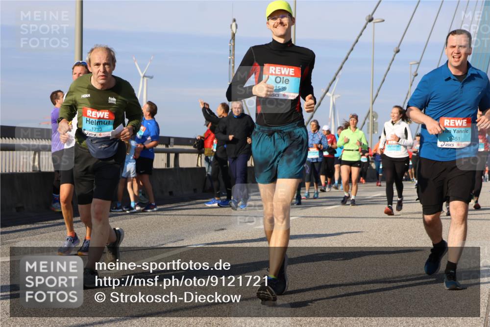 03.10.2025 - Köhlbrandbrückenlauf Strokosch-Dieckow http://msf.ph/oto/9121721 03.10.2025 09:57:35 Position 2 1713, 1539, 2451 meine-sportfotos.de