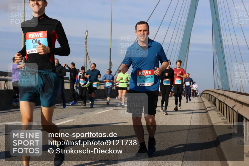 03.10.2025 - Köhlbrandbrückenlauf Strokosch-Dieckow http://msf.ph/oto/9121738 03.10.2025 09:57:36 Position 2 15, 2451 meine-sportfotos.de
