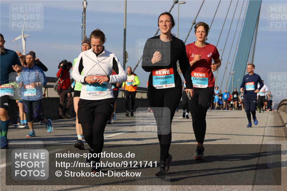 03.10.2025 - Köhlbrandbrückenlauf Strokosch-Dieckow http://msf.ph/oto/9121741 03.10.2025 09:57:39 Position 2 1727, 2774, 2356, 2289, 2439 meine-sportfotos.de
