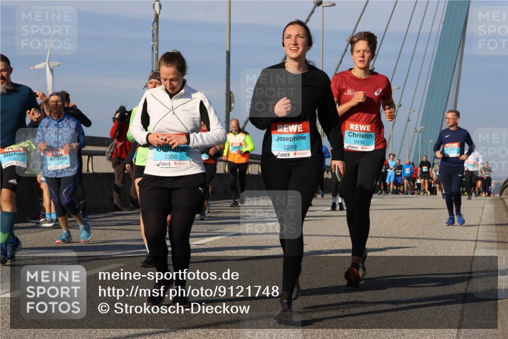 03.10.2025 - Köhlbrandbrückenlauf Strokosch-Dieckow http://msf.ph/oto/9121748 03.10.2025 09:57:39 Position 2 2356, 2289, 1727, 2774, 2439 meine-sportfotos.de