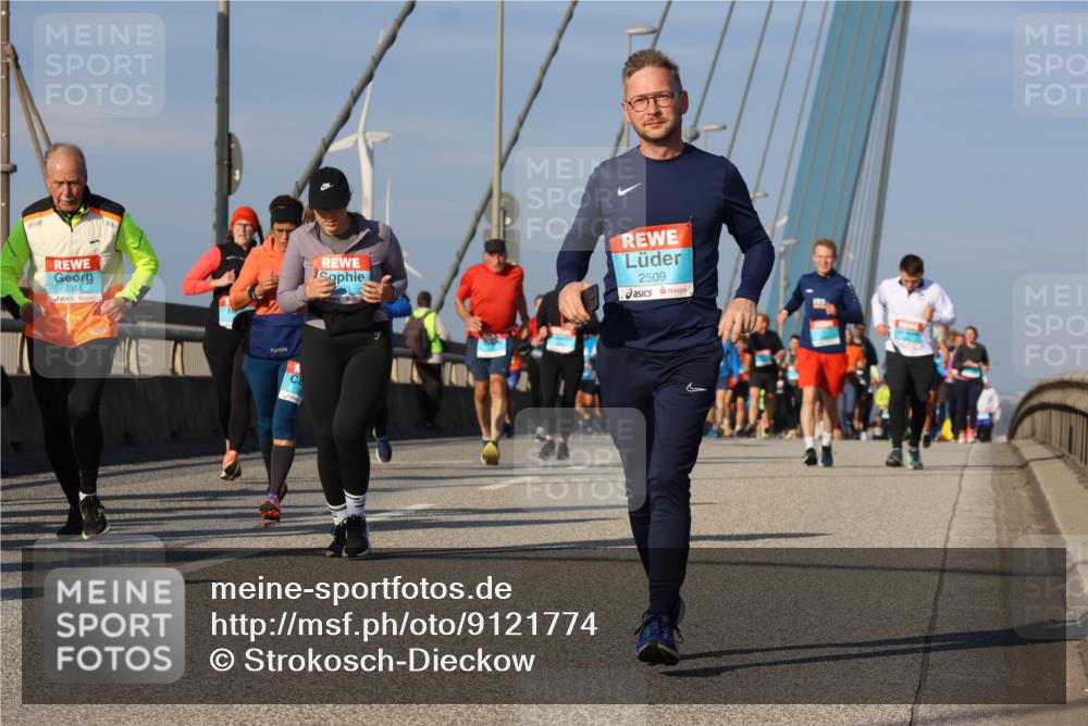 03.10.2025 - Köhlbrandbrückenlauf Strokosch-Dieckow http://msf.ph/oto/9121774 03.10.2025 09:57:43 Position 2 2004, 2509 meine-sportfotos.de