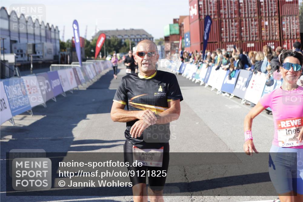 03.10.2025 - Köhlbrandbrückenlauf Jannik Wohlers http://msf.ph/oto/9121825 03.10.2025 13:04:50 Ziel 4022, 4061, 4236, 4240, 4246, 4247, 4303, 4449, 4724, 4831, 5849, 5948, 5968, 6268, 6470, 6716 meine-sportfotos.de