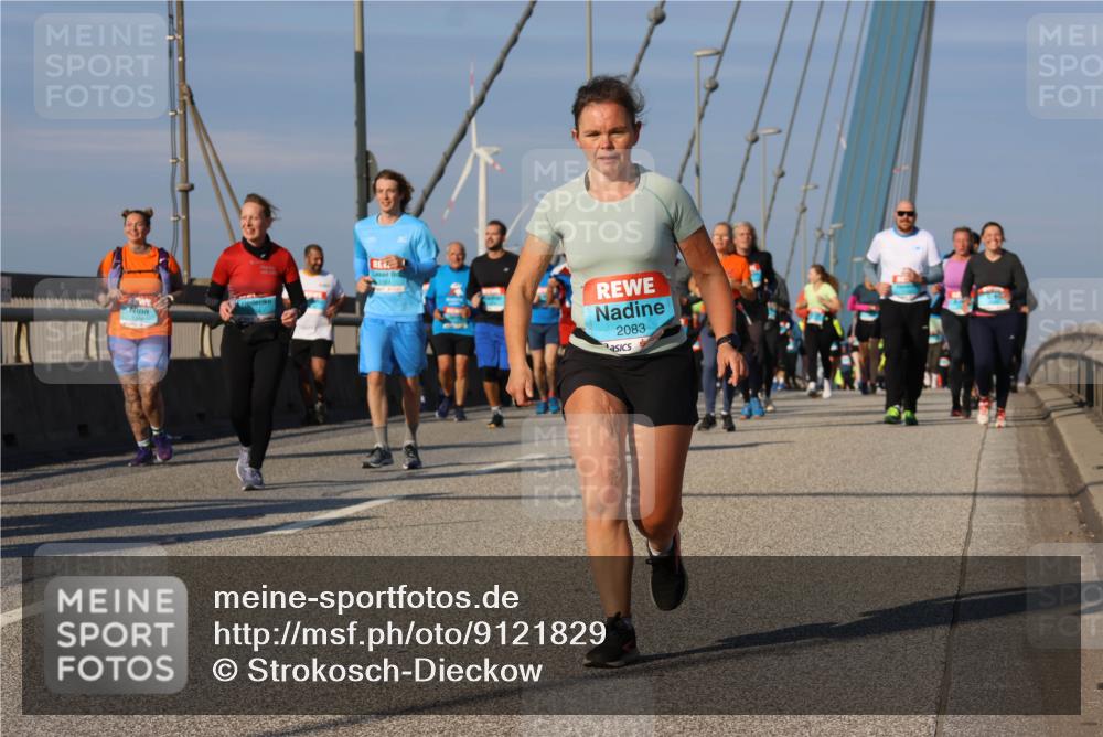 03.10.2025 - Köhlbrandbrückenlauf Strokosch-Dieckow http://msf.ph/oto/9121829 03.10.2025 09:57:57 Position 2 2083 meine-sportfotos.de