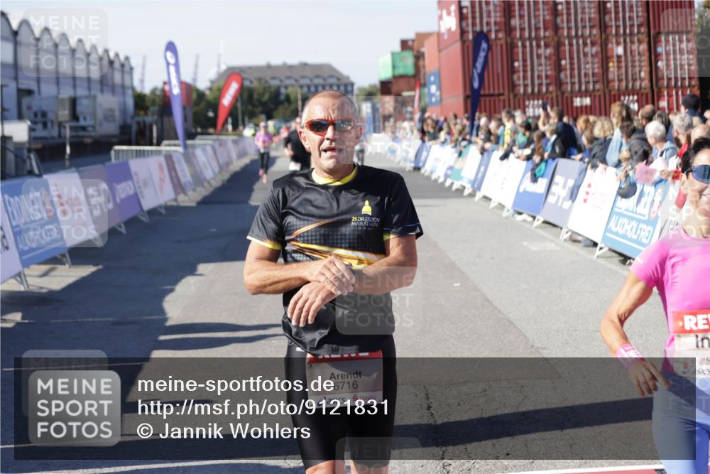 03.10.2025 - Köhlbrandbrückenlauf Jannik Wohlers http://msf.ph/oto/9121831 03.10.2025 13:04:51 Ziel 4022, 4061, 4236, 4240, 4246, 4247, 4303, 4449, 4831, 5849, 5948, 5968, 6268, 6470, 6716 meine-sportfotos.de