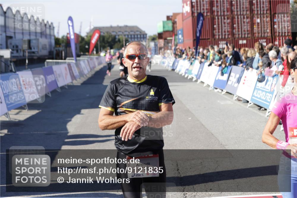03.10.2025 - Köhlbrandbrückenlauf Jannik Wohlers http://msf.ph/oto/9121835 03.10.2025 13:04:51 Ziel 4022, 4061, 4236, 4240, 4246, 4247, 4303, 4449, 4831, 5849, 5948, 5968, 6268, 6470, 6716 meine-sportfotos.de