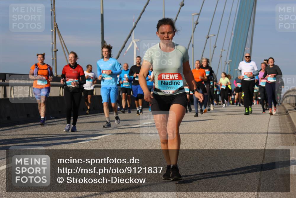 03.10.2025 - Köhlbrandbrückenlauf Strokosch-Dieckow http://msf.ph/oto/9121837 03.10.2025 09:57:57 Position 2 2083 meine-sportfotos.de