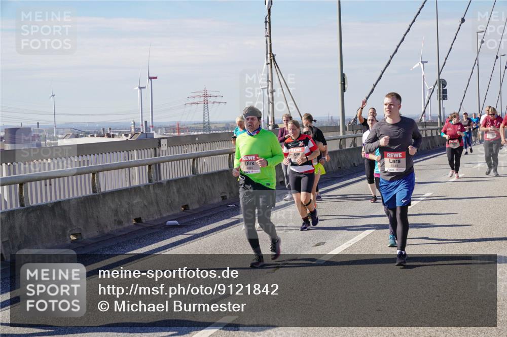 03.10.2025 - Köhlbrandbrückenlauf Michael Burmester http://msf.ph/oto/9121842 03.10.2025 13:03:40 Position 2 4894, 5549 meine-sportfotos.de