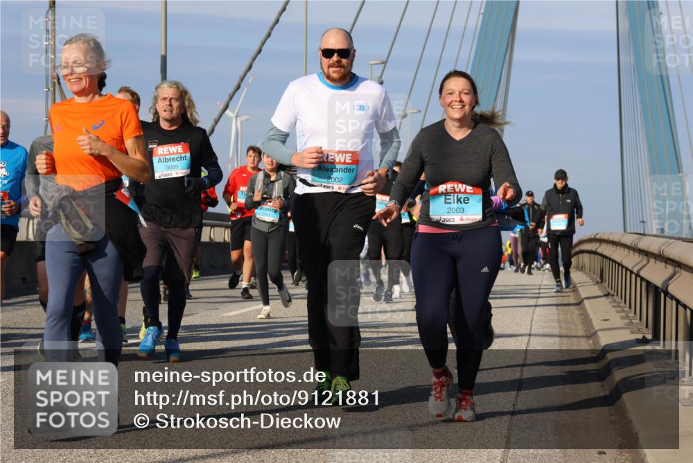 03.10.2025 - Köhlbrandbrückenlauf Strokosch-Dieckow http://msf.ph/oto/9121881 03.10.2025 09:58:04 Position 2 3089, 2002, 2003 meine-sportfotos.de