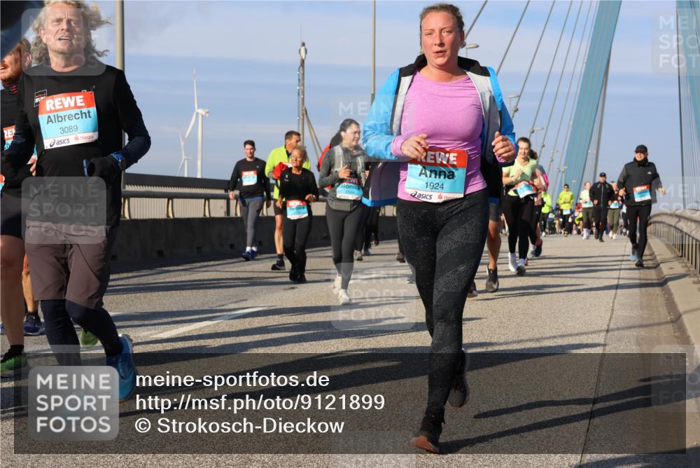 03.10.2025 - Köhlbrandbrückenlauf Strokosch-Dieckow http://msf.ph/oto/9121899 03.10.2025 09:58:08 Position 2 3089, 1924 meine-sportfotos.de