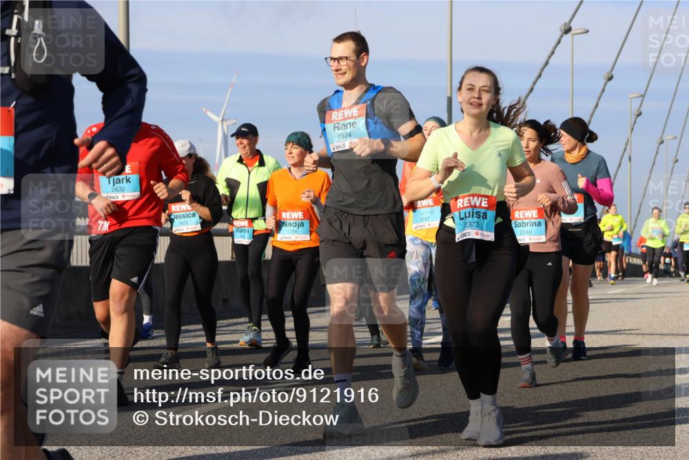 03.10.2025 - Köhlbrandbrückenlauf Strokosch-Dieckow http://msf.ph/oto/9121916 03.10.2025 09:58:11 Position 2 2632, 1425, 1756, 2374, 3787, 2373, 2240 meine-sportfotos.de
