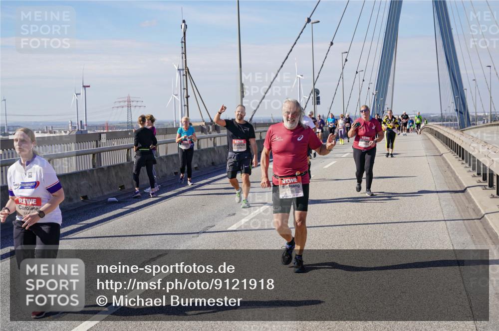 03.10.2025 - Köhlbrandbrückenlauf Michael Burmester http://msf.ph/oto/9121918 03.10.2025 13:03:45 Position 2  meine-sportfotos.de