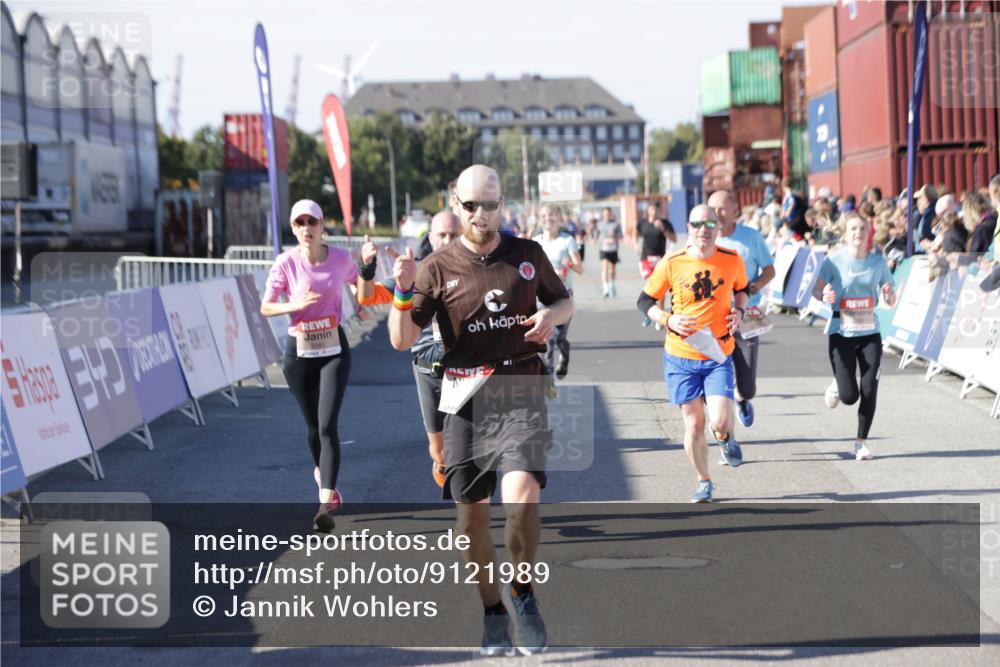 03.10.2025 - Köhlbrandbrückenlauf Jannik Wohlers http://msf.ph/oto/9121989 03.10.2025 13:04:58 Ziel 4061, 4175, 4217, 4240, 4449, 4751, 5670, 5785, 5849, 5951, 5952, 6268, 6561, 6716 meine-sportfotos.de