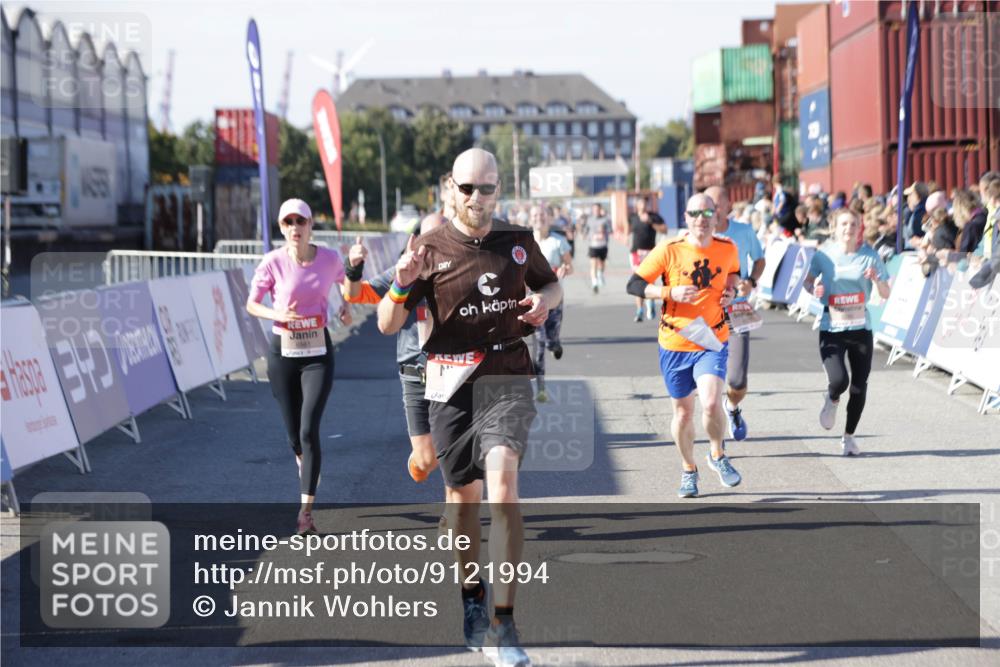 03.10.2025 - Köhlbrandbrückenlauf Jannik Wohlers http://msf.ph/oto/9121994 03.10.2025 13:04:58 Ziel 4061, 4175, 4217, 4240, 4449, 4751, 5670, 5785, 5849, 5951, 5952, 6268, 6561, 6716 meine-sportfotos.de