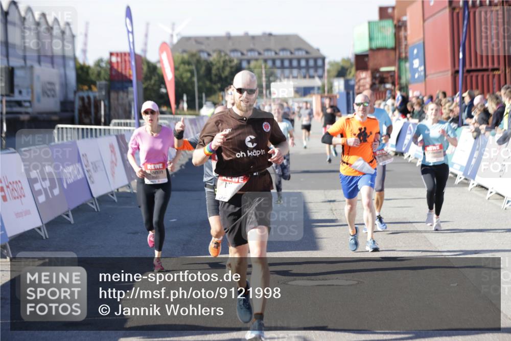 03.10.2025 - Köhlbrandbrückenlauf Jannik Wohlers http://msf.ph/oto/9121998 03.10.2025 13:04:58 Ziel 4061, 4175, 4217, 4240, 4449, 4751, 5670, 5785, 5849, 5951, 5952, 6268, 6561, 6716 meine-sportfotos.de