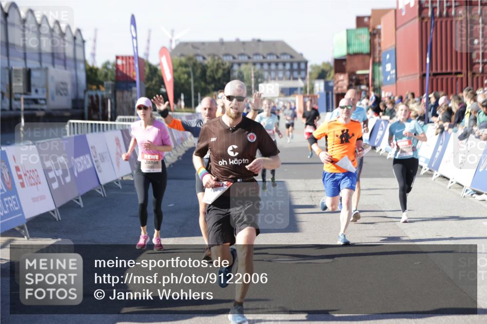 03.10.2025 - Köhlbrandbrückenlauf Jannik Wohlers http://msf.ph/oto/9122006 03.10.2025 13:04:58 Ziel 4061, 4175, 4217, 4240, 4449, 4751, 5670, 5785, 5849, 5951, 5952, 6268, 6561, 6716 meine-sportfotos.de
