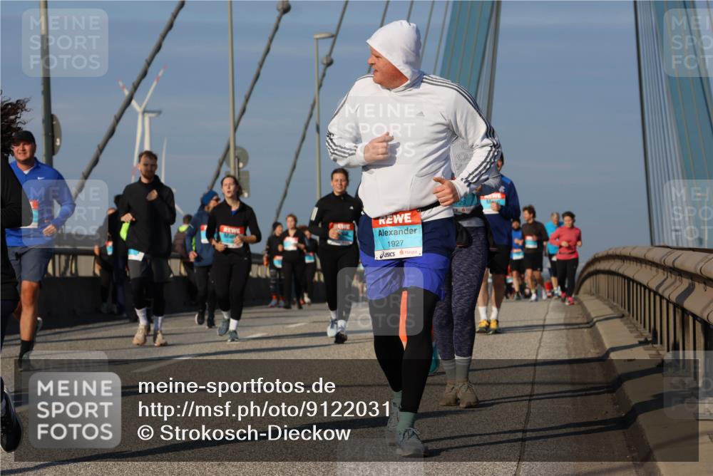 03.10.2025 - Köhlbrandbrückenlauf Strokosch-Dieckow http://msf.ph/oto/9122031 03.10.2025 09:58:30 Position 2 1927 meine-sportfotos.de