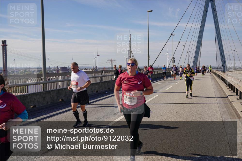 03.10.2025 - Köhlbrandbrückenlauf Michael Burmester http://msf.ph/oto/9122032 03.10.2025 13:03:51 Position 2 5533 meine-sportfotos.de