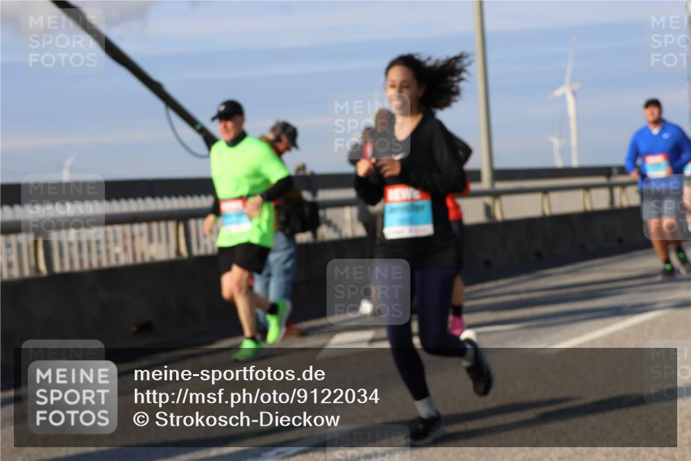 03.10.2025 - Köhlbrandbrückenlauf Strokosch-Dieckow http://msf.ph/oto/9122034 03.10.2025 09:58:32 Position 2  meine-sportfotos.de