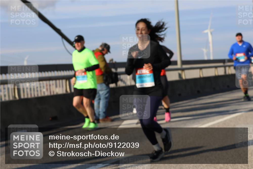 03.10.2025 - Köhlbrandbrückenlauf Strokosch-Dieckow http://msf.ph/oto/9122039 03.10.2025 09:58:32 Position 2  meine-sportfotos.de
