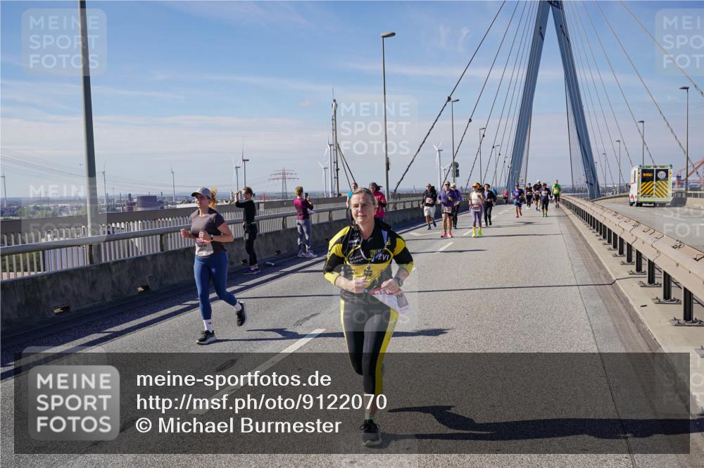 03.10.2025 - Köhlbrandbrückenlauf Michael Burmester http://msf.ph/oto/9122070 03.10.2025 13:03:54 Position 2  meine-sportfotos.de