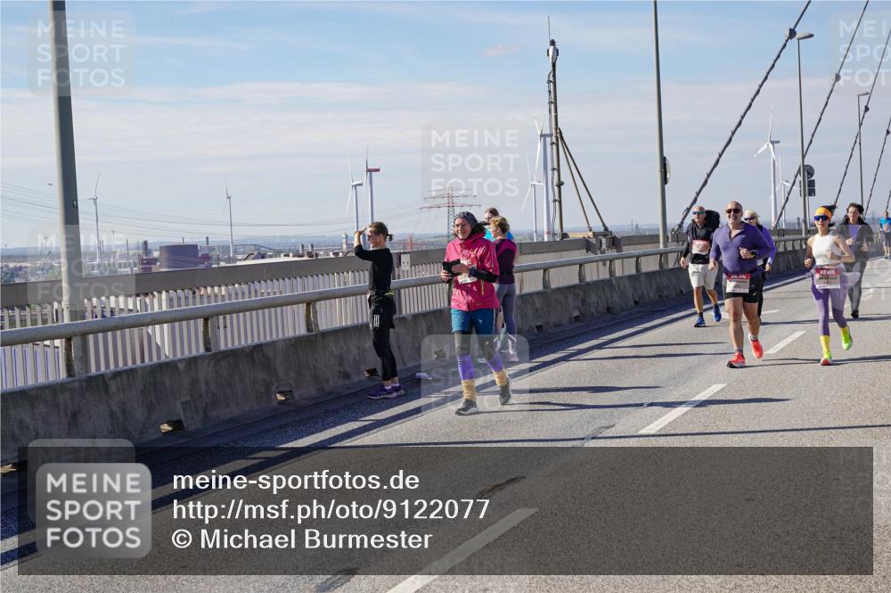 03.10.2025 - Köhlbrandbrückenlauf Michael Burmester http://msf.ph/oto/9122077 03.10.2025 13:03:56 Position 2  meine-sportfotos.de