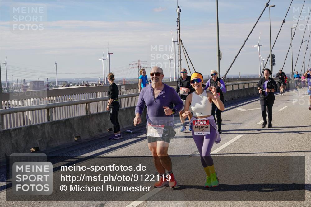03.10.2025 - Köhlbrandbrückenlauf Michael Burmester http://msf.ph/oto/9122119 03.10.2025 13:03:59 Position 2 4531, 5111 meine-sportfotos.de