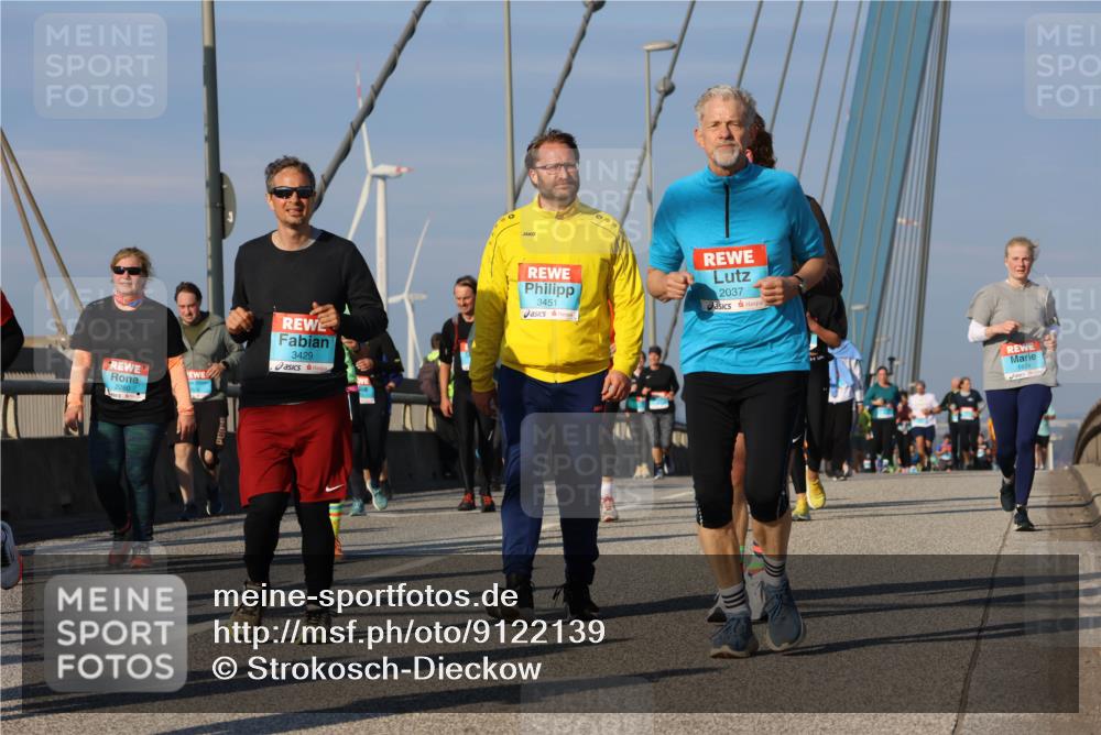 03.10.2025 - Köhlbrandbrückenlauf Strokosch-Dieckow http://msf.ph/oto/9122139 03.10.2025 09:58:51 Position 2 2280, 3429, 3451, 2037, 1824 meine-sportfotos.de