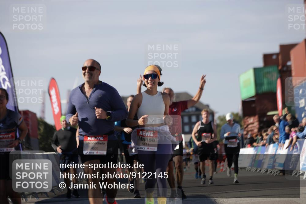 03.10.2025 - Köhlbrandbrückenlauf Jannik Wohlers http://msf.ph/oto/9122145 03.10.2025 13:39:13 Ziel 4531, 5111, 5766 meine-sportfotos.de