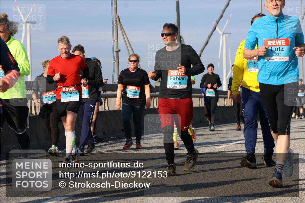 03.10.2025 - Köhlbrandbrückenlauf Strokosch-Dieckow http://msf.ph/oto/9122153 03.10.2025 09:58:52 Position 2 07, 3429, 5, 1781, 2586, 345, 2037 meine-sportfotos.de