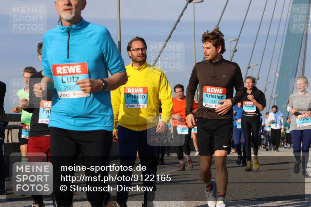 03.10.2025 - Köhlbrandbrückenlauf Strokosch-Dieckow http://msf.ph/oto/9122165 03.10.2025 09:58:54 Position 2 34, 2037, 3451, 3452, 3670, 1824 meine-sportfotos.de