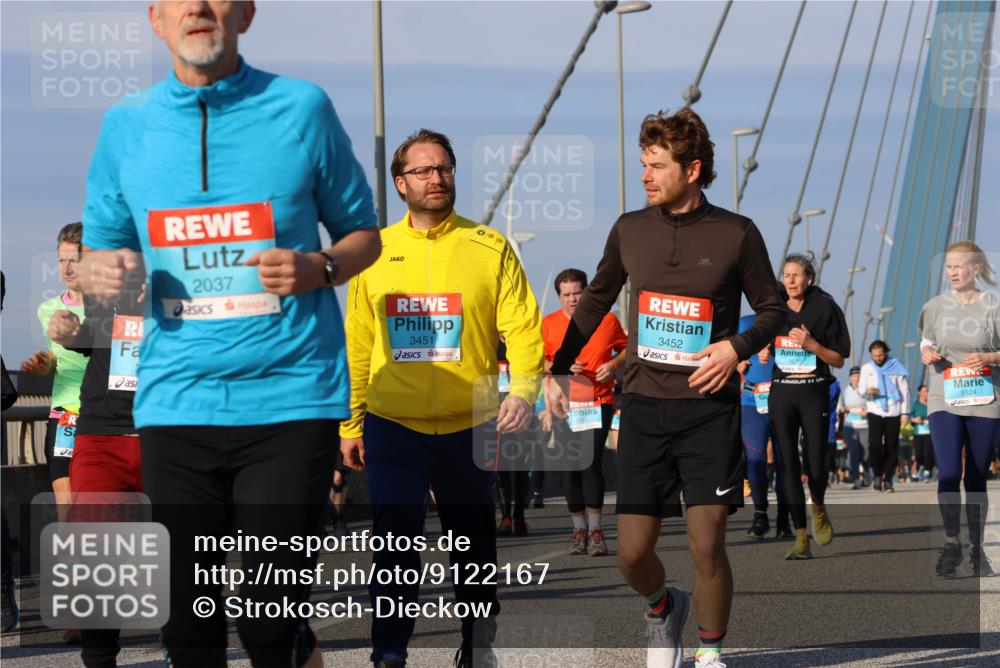03.10.2025 - Köhlbrandbrückenlauf Strokosch-Dieckow http://msf.ph/oto/9122167 03.10.2025 09:58:54 Position 2 2037, 3451, 3452, 1824 meine-sportfotos.de