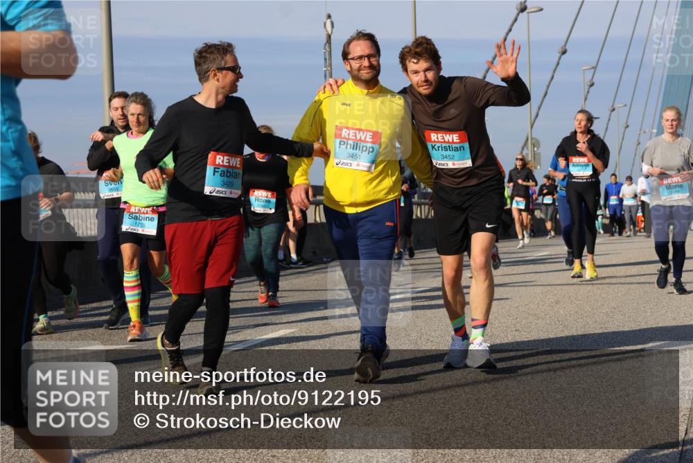 03.10.2025 - Köhlbrandbrückenlauf Strokosch-Dieckow http://msf.ph/oto/9122195 03.10.2025 09:58:55 Position 2 2655, 1775, 3429, 3451, 3452 meine-sportfotos.de