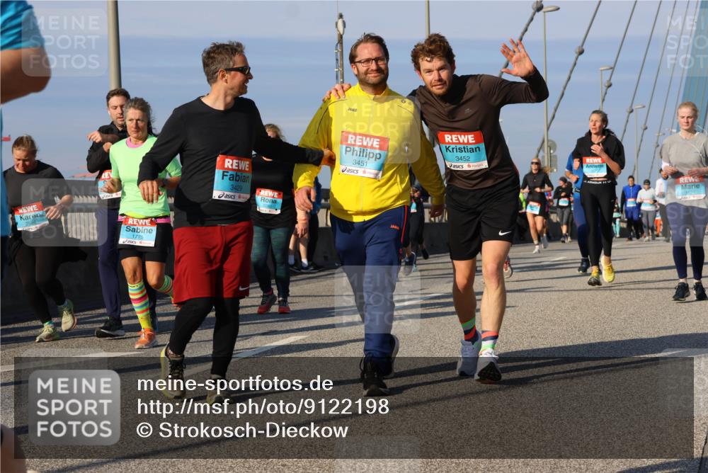 03.10.2025 - Köhlbrandbrückenlauf Strokosch-Dieckow http://msf.ph/oto/9122198 03.10.2025 09:58:55 Position 2 1775, 3429, 3451, 3452, 1824 meine-sportfotos.de