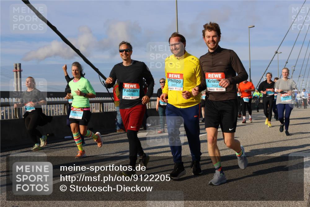 03.10.2025 - Köhlbrandbrückenlauf Strokosch-Dieckow http://msf.ph/oto/9122205 03.10.2025 09:58:58 Position 2 1775, 3429, 3451, 3452 meine-sportfotos.de