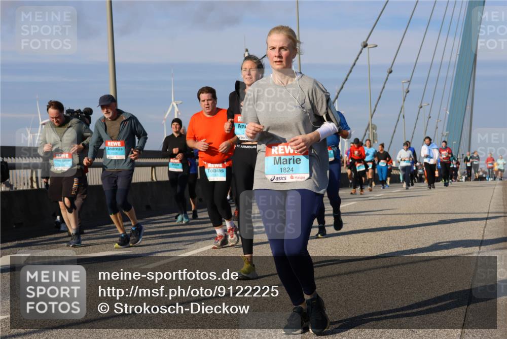 03.10.2025 - Köhlbrandbrückenlauf Strokosch-Dieckow http://msf.ph/oto/9122225 03.10.2025 09:58:59 Position 2 2325, 2163, 1824 meine-sportfotos.de