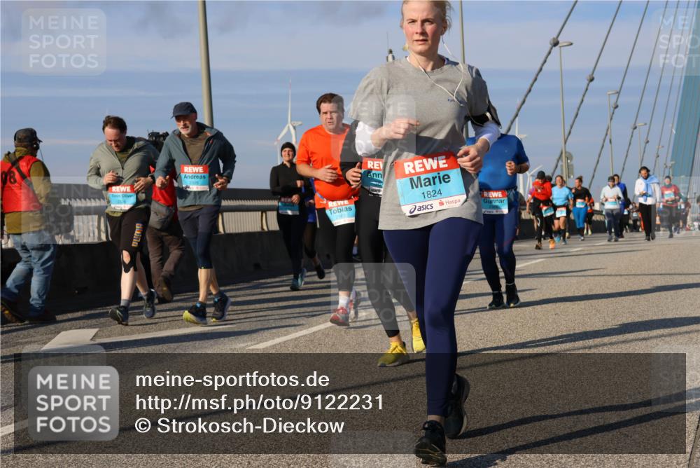 03.10.2025 - Köhlbrandbrückenlauf Strokosch-Dieckow http://msf.ph/oto/9122231 03.10.2025 09:58:59 Position 2 2163, 1824 meine-sportfotos.de