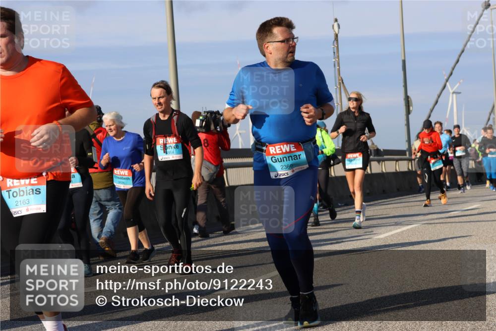 03.10.2025 - Köhlbrandbrückenlauf Strokosch-Dieckow http://msf.ph/oto/9122243 03.10.2025 09:59:02 Position 2 2163, 3626, 8384, 2366 meine-sportfotos.de