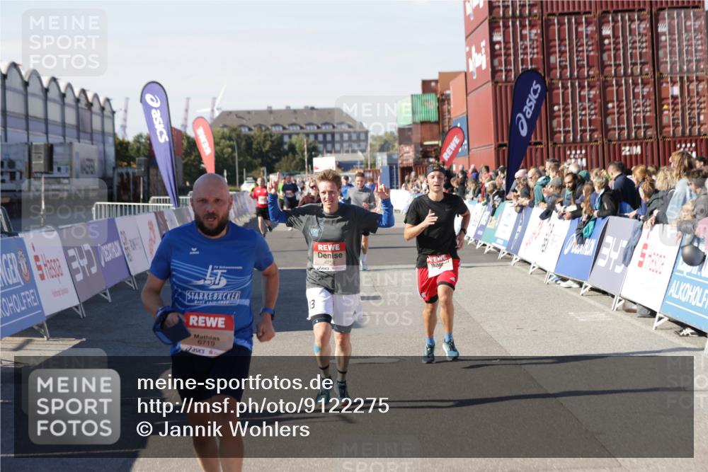 03.10.2025 - Köhlbrandbrückenlauf Jannik Wohlers http://msf.ph/oto/9122275 03.10.2025 13:05:06 Ziel 4098, 4175, 4217, 4256, 4490, 4585, 4751, 5670, 5785, 5951, 5952, 6561, 6719 meine-sportfotos.de